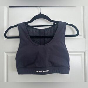 Alphalete Size M Sports Bra